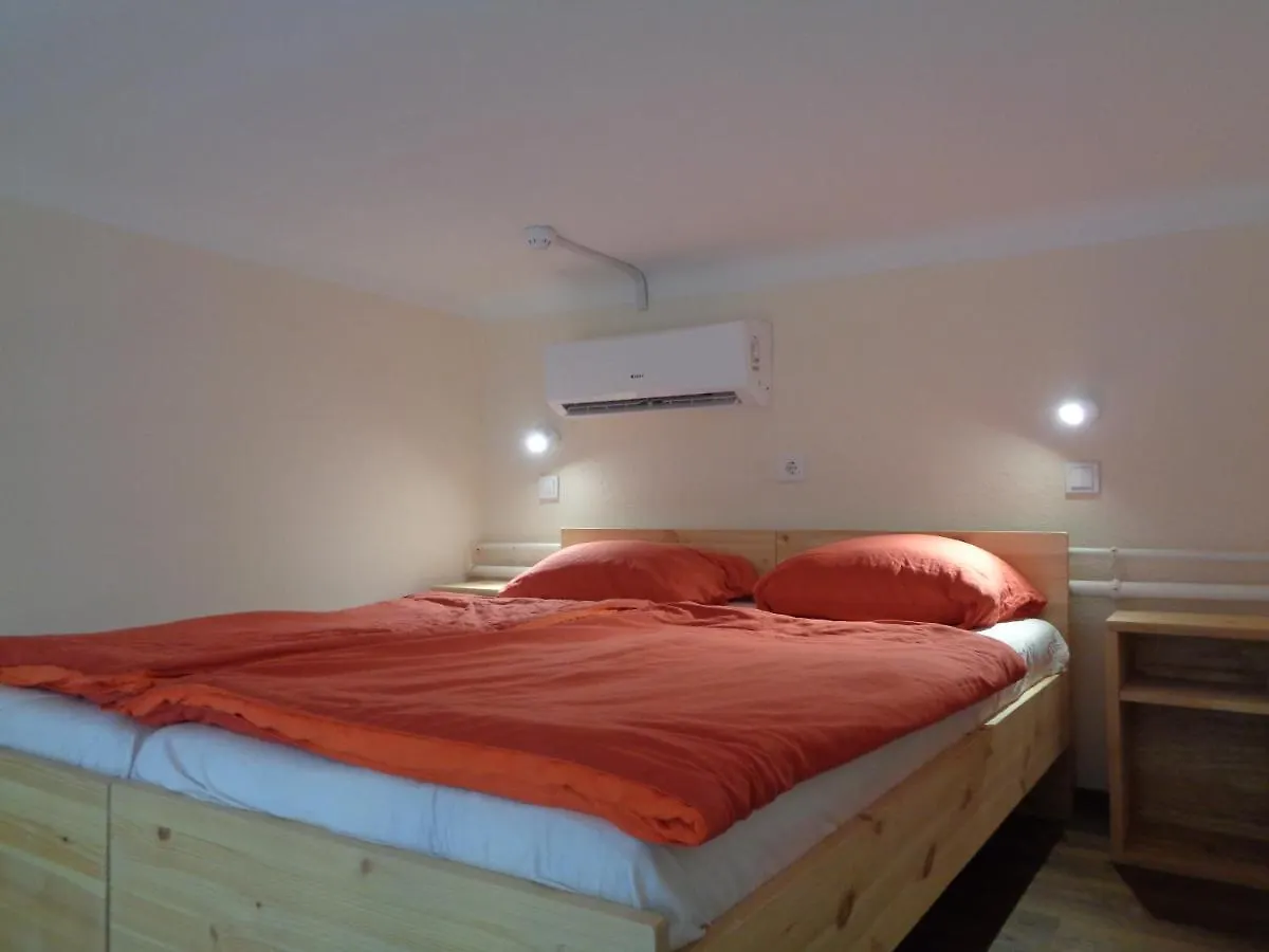 Loft House בודפשט בית הארחה