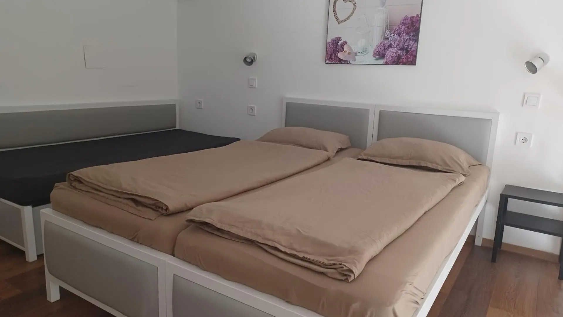 Loft House Βουδαπέστη 0*,  Ουγγαρία