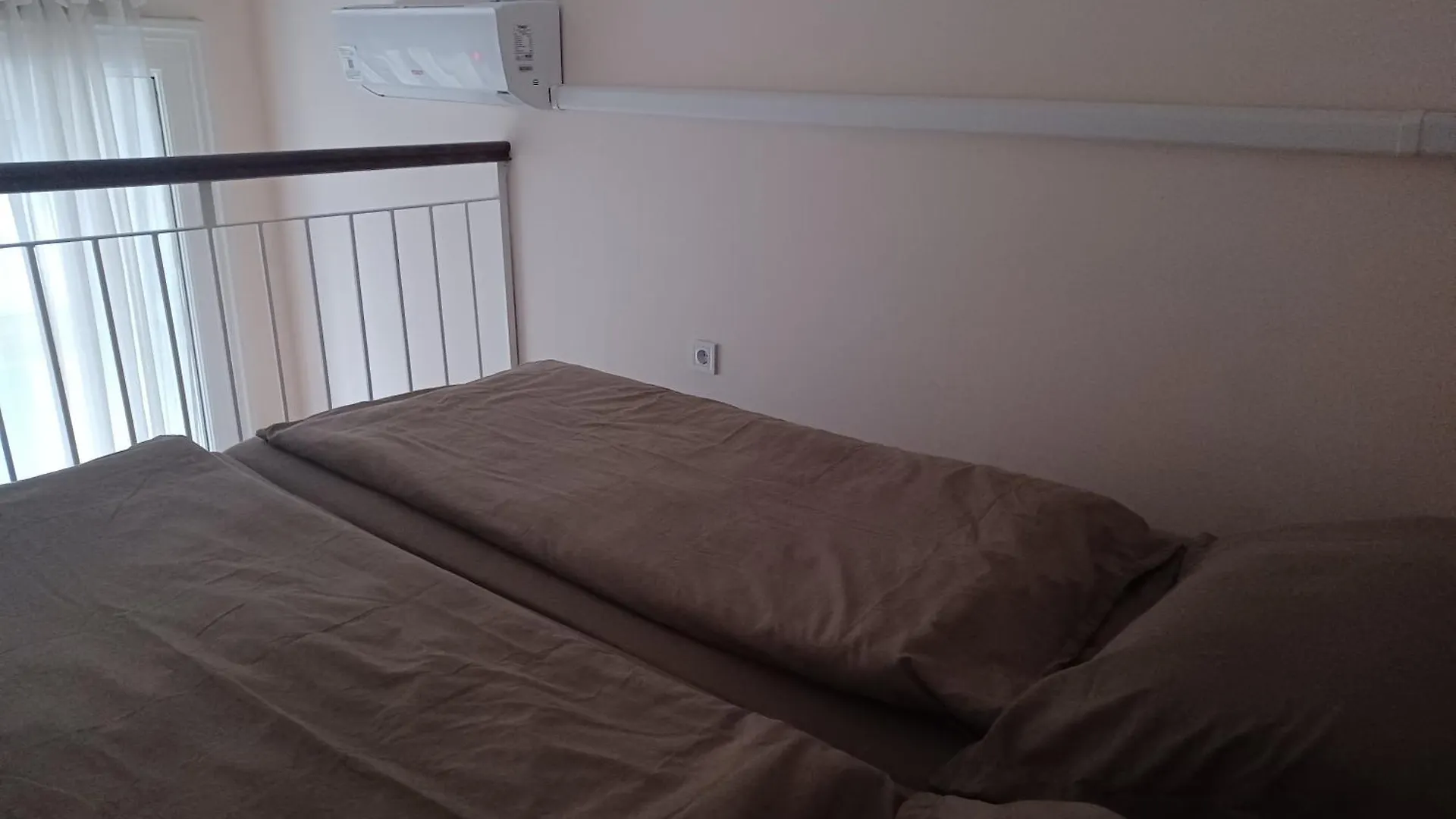 Loft House Будапешт 0*,